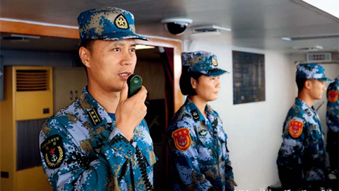 海軍?？谂炁為L樊繼功：劈波斬浪向深藍