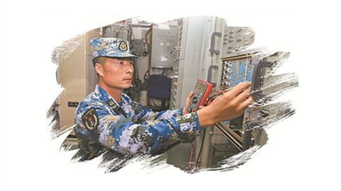 海軍?？谂炛髋诎喟嚅L李明:做拳頭部隊的