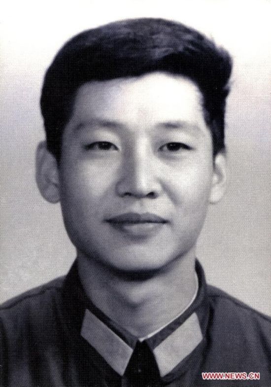 習(xí)近平彭麗媛恩愛家庭照片曝光